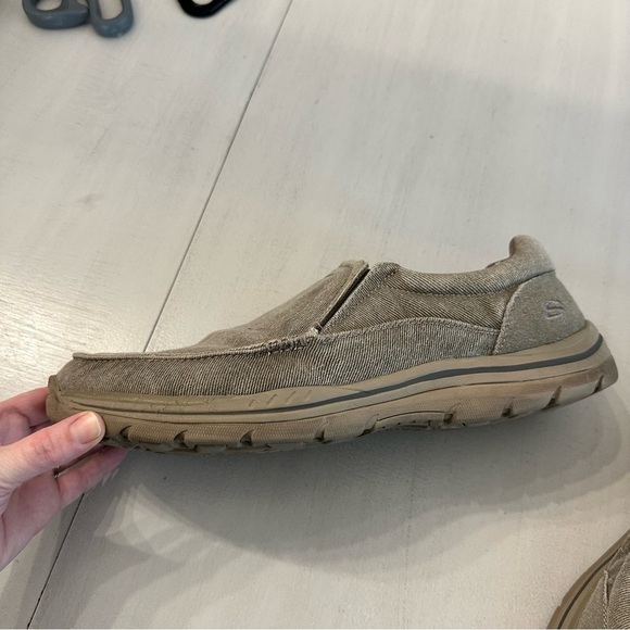 Skechers Men’s Relaxed Fit Memory Foam Khaki Canvas Slip On Shoes Sz 13 GUC - Picture 6 of 14
